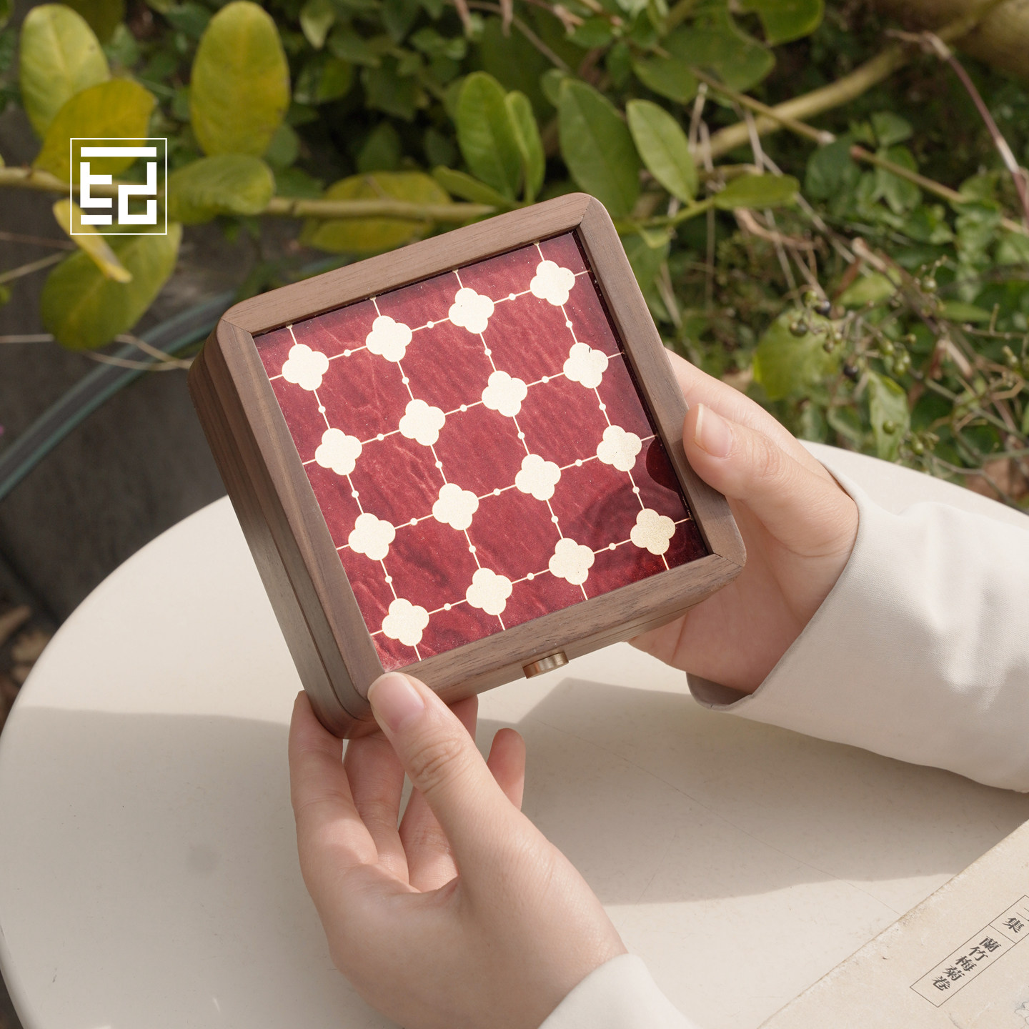 首饰盒高级小众绝美红色黑胡桃木手串饰品盒创意定制包装盒礼品盒