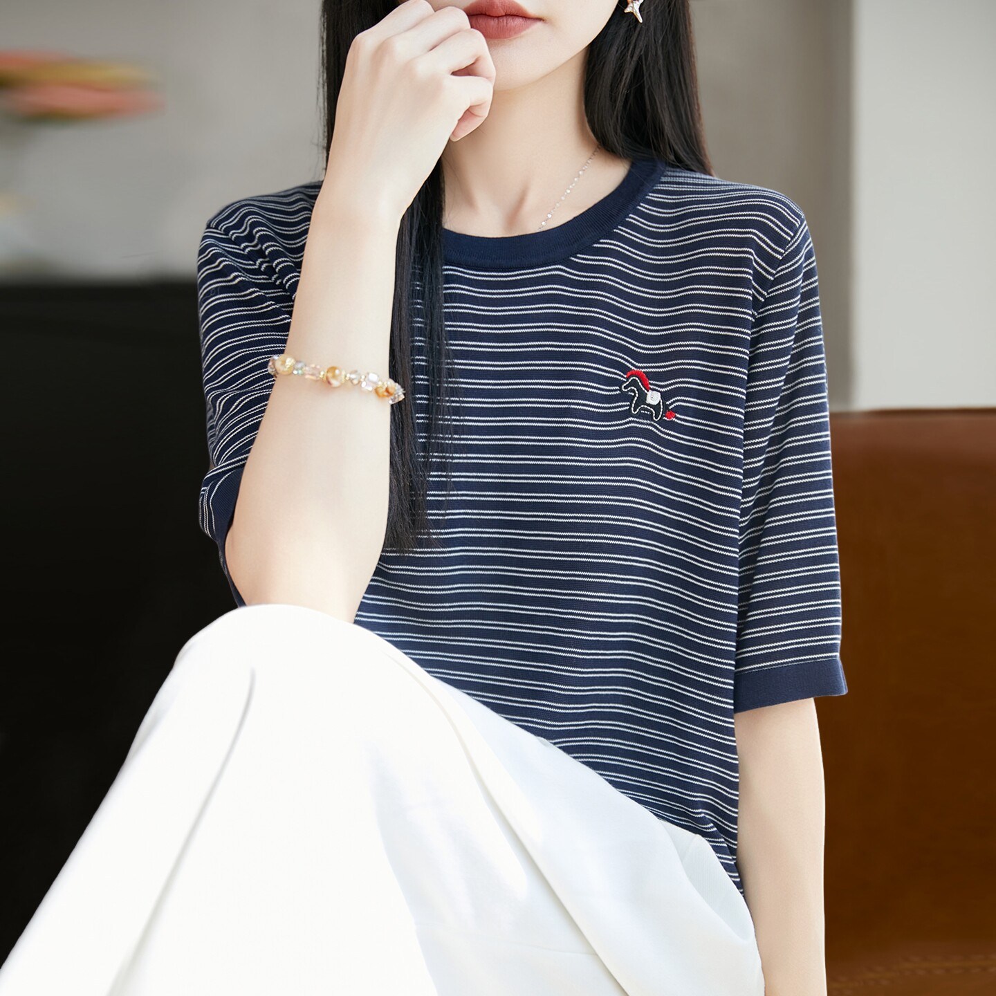 2026新款条纹刺绣针织短袖t恤女夏季薄款冰丝针织衫大码女装上衣