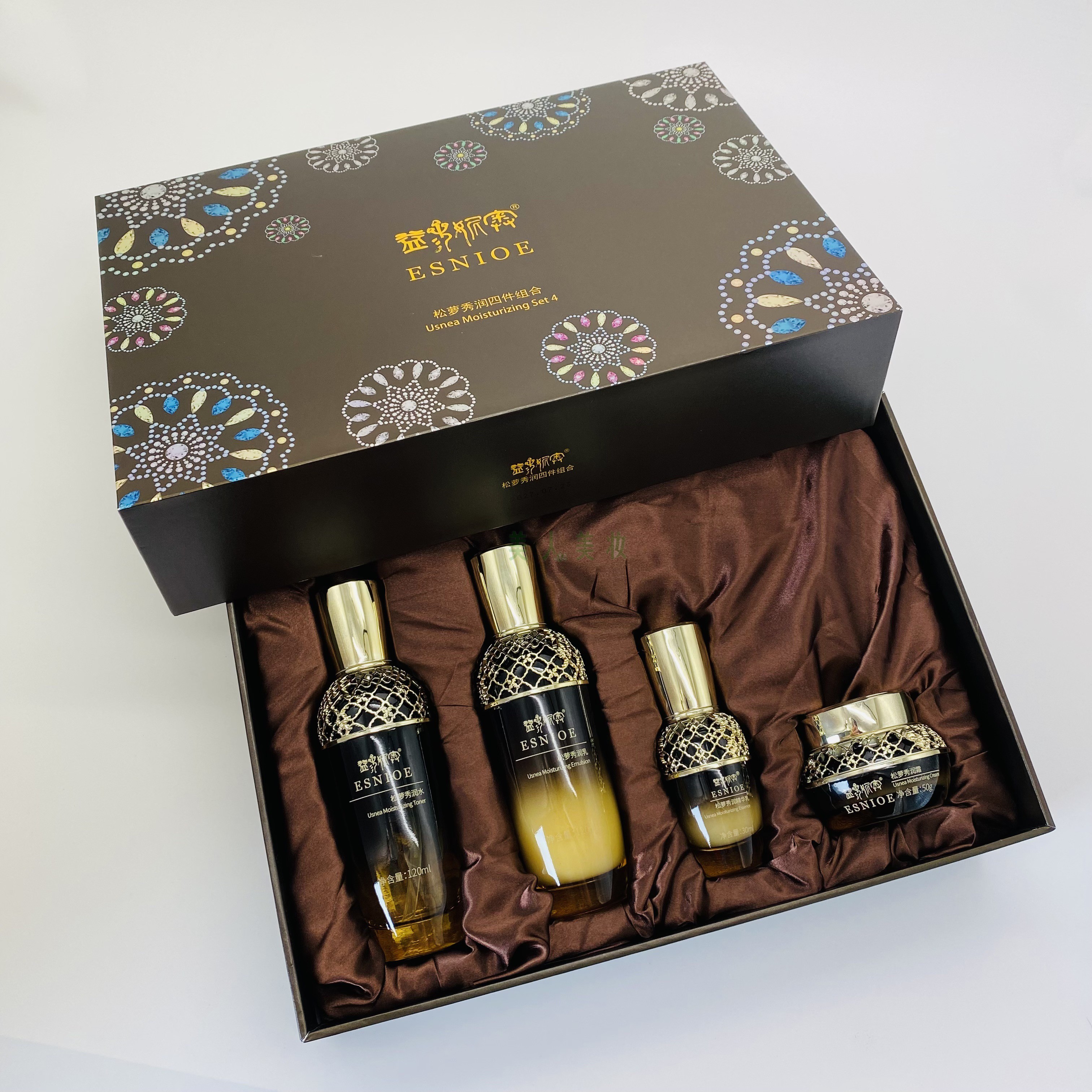 妮奥松萝秀润紧精华四件套