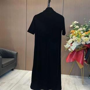 2025新款轻熟高领丝绒连衣裙女长袖宽松显瘦气质御姐黑色秋冬裙子