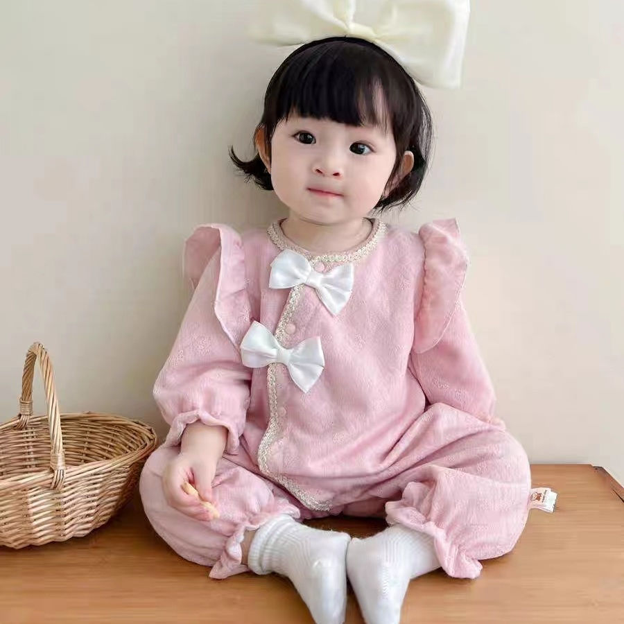 婴儿连体衣女宝宝春秋季新生儿衣服满月超萌洋气公主哈衣百天爬服