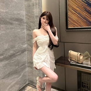 M900吊带裙白色连衣裙2025新款 裙子夏度假气质小个子收腰性感显瘦