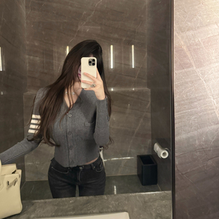 百搭厚款 秋冬短款 v领白时尚 秋季 M900针织开衫 修身 外套女2025新款