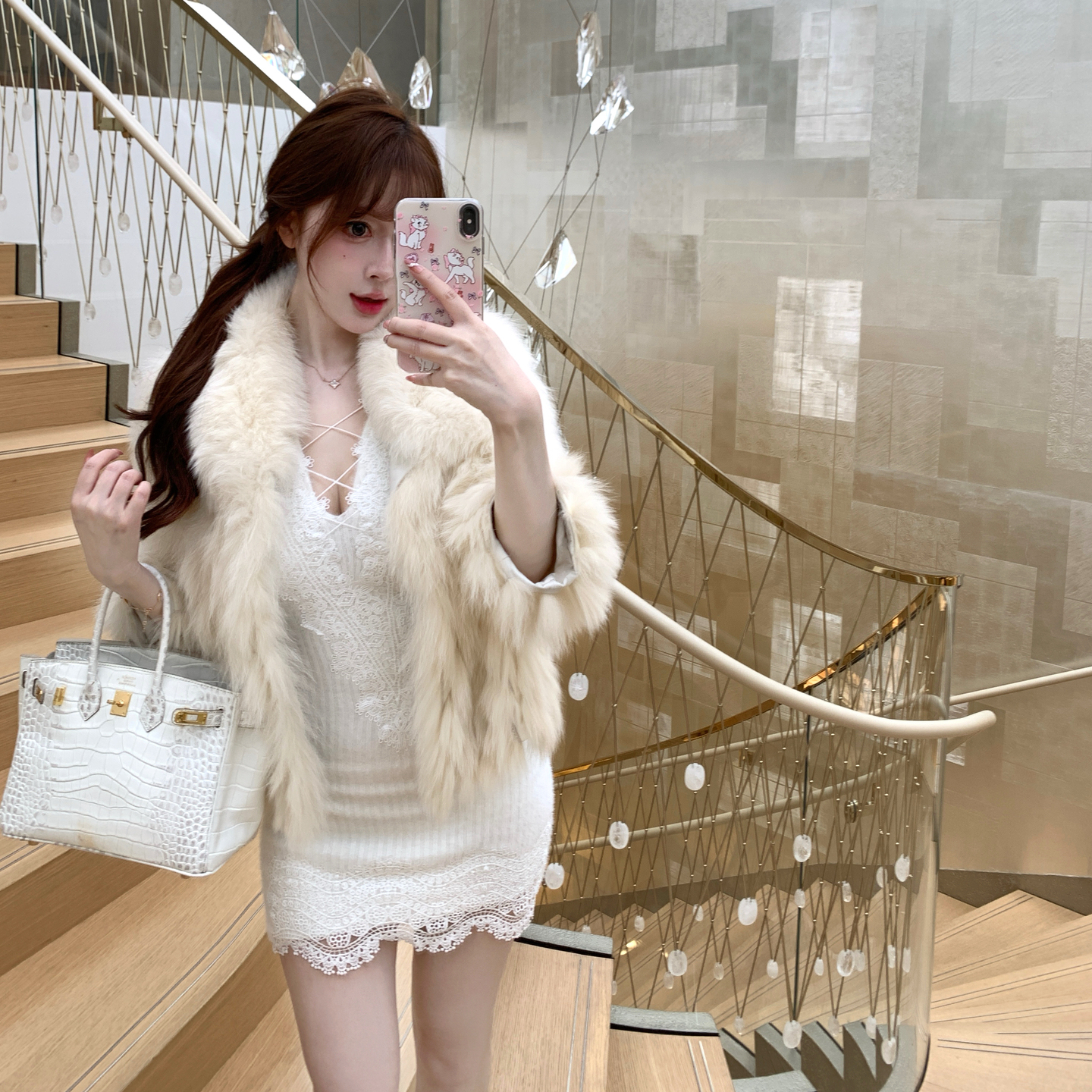 M900皮草外套女2025年新款洋气毛毛狐狸毛短款年轻款高级感小个子