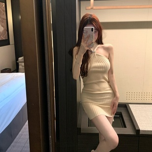 M900连衣裙小黑裙2025新款 黑色裙子包臀裙小个子气质性感收腰 夏季