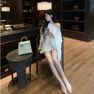 M900一字肩上衣打底衫 斗篷 女秋冬内搭t恤可外穿高级感2025年新款