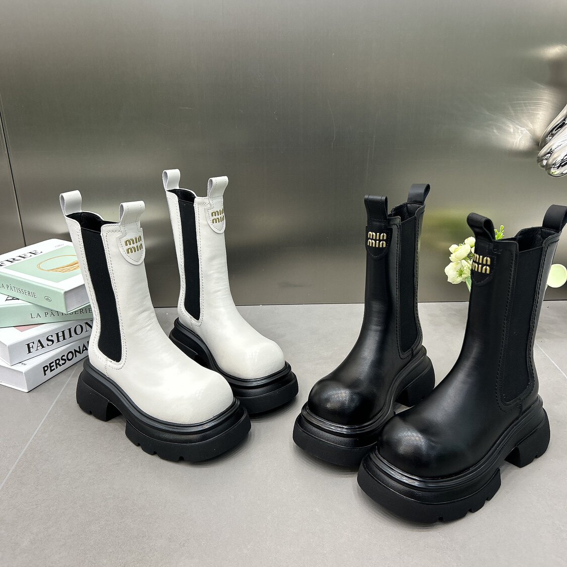 网红款马丁靴女增高小个子20cm中筒靴厚底字母切尔西靴显瘦烟筒靴