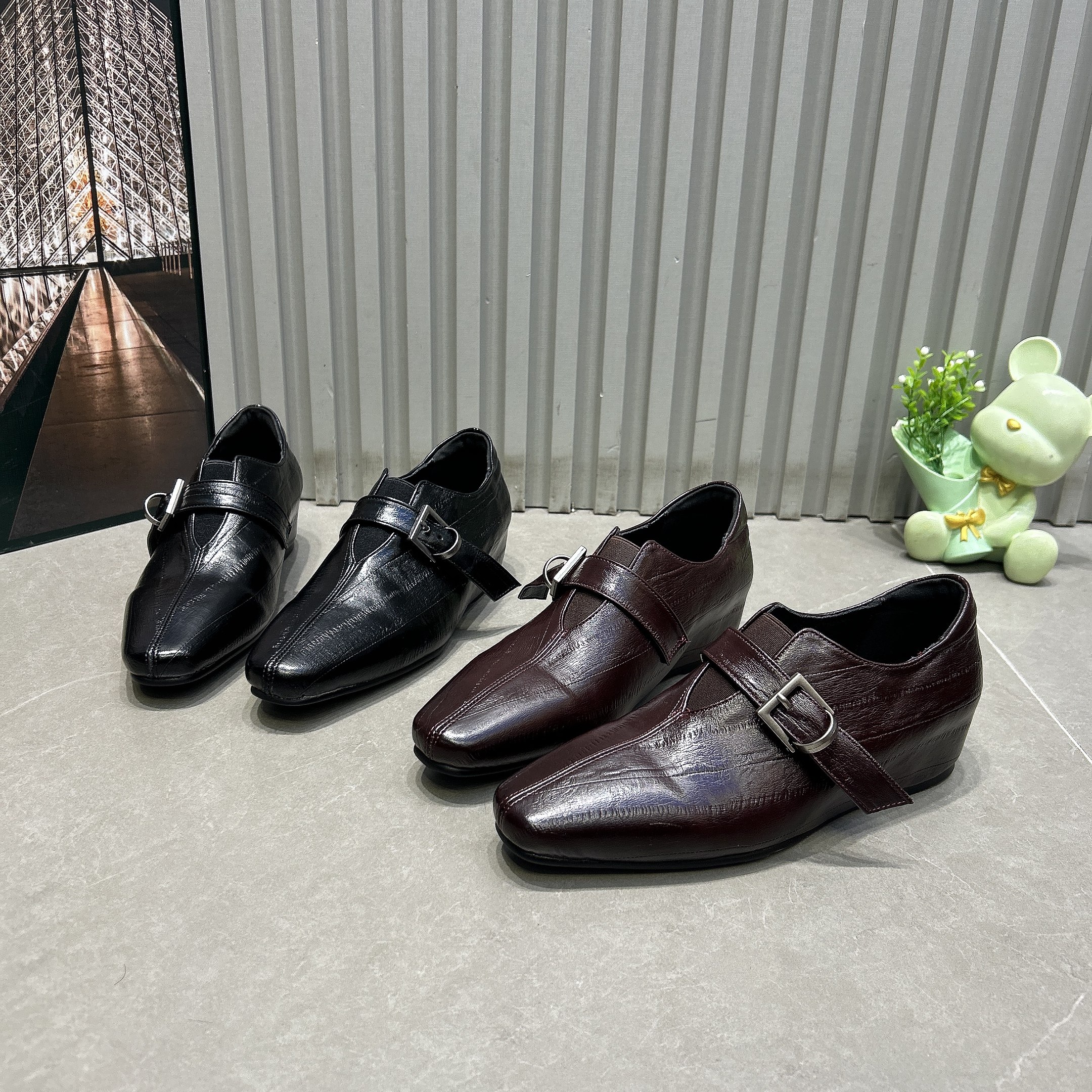 抖音热门爆款小方头英伦风尖头德比鞋搭扣商务正装v口一脚蹬潮鞋,女鞋,牛津鞋/布洛克鞋/德比鞋,淘宝优惠券,粉丝福利购,淘宝优惠卷