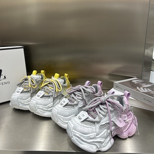 彩色喷色最新款2026春新款女鞋厚底运动鞋轻便舒适水钻老爹鞋单鞋