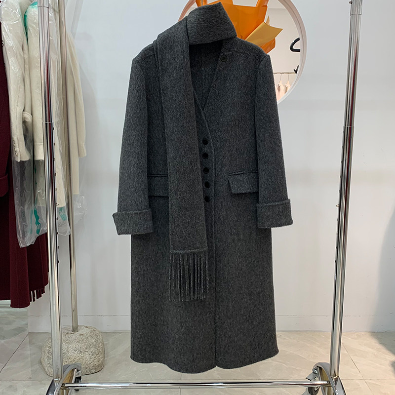 韩系赫本风气质围巾款毛昵外套女2024秋冬宽松显瘦中长款呢子大衣