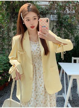 淡奶油黄色西装外套小个子女2025新款春秋季两粒扣韩版休闲设计感