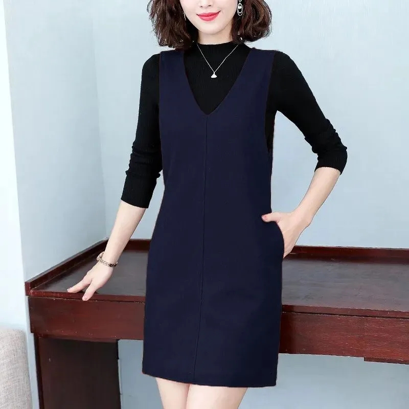 毛呢连衣裙女新款背心裙无袖马甲打底裙中长款春秋季时尚百搭裙子
