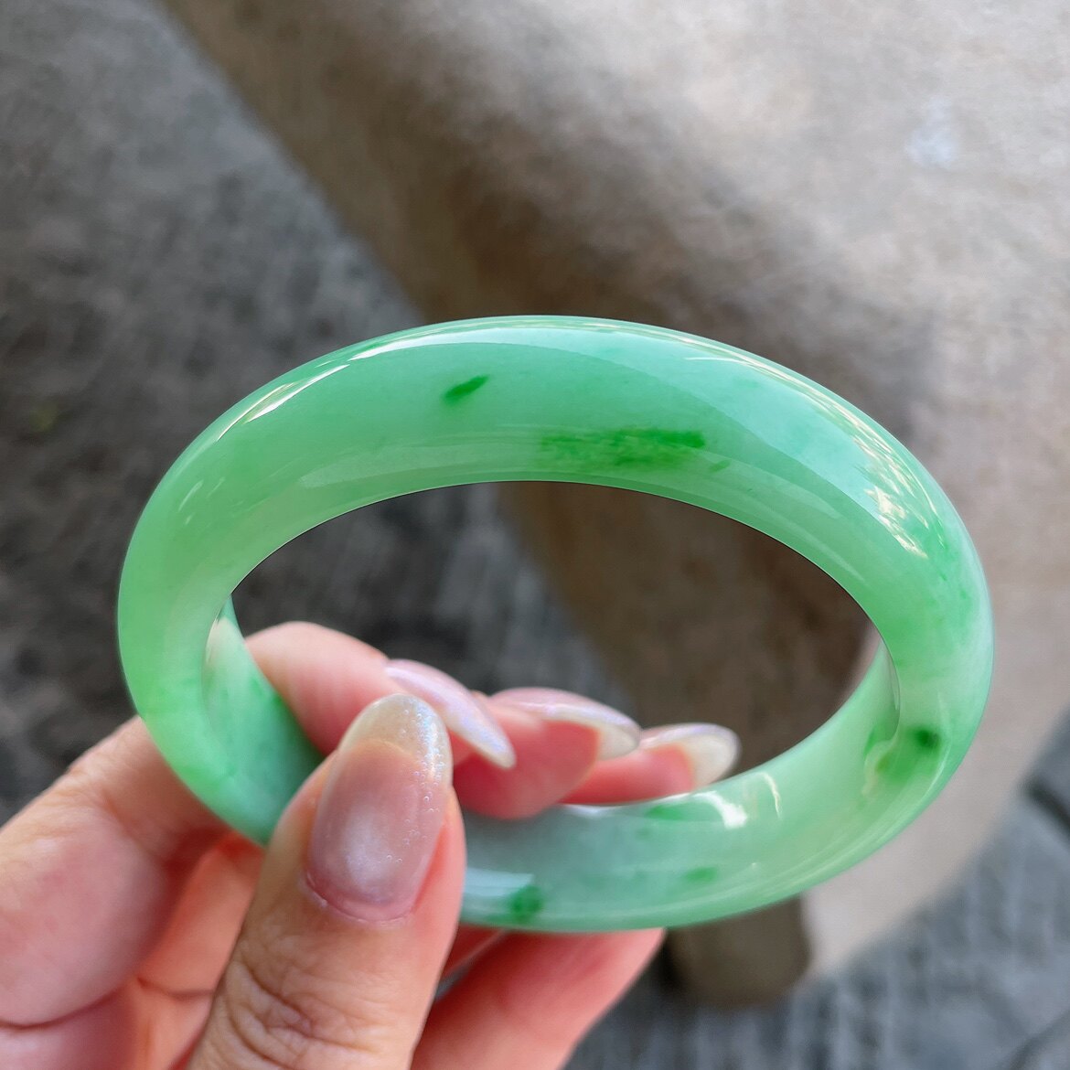 2025天然缅甸翡翠A货细糯飘绿正圈手镯58圈1127G9