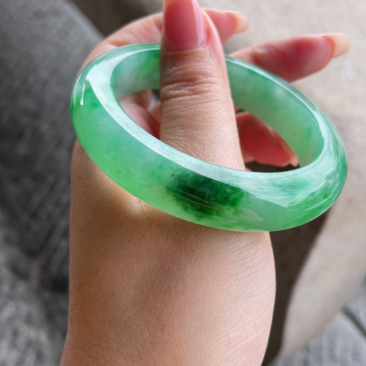 2025天然缅甸翡翠A货冰润飘绿花正圈手镯53圈口1215LQ7