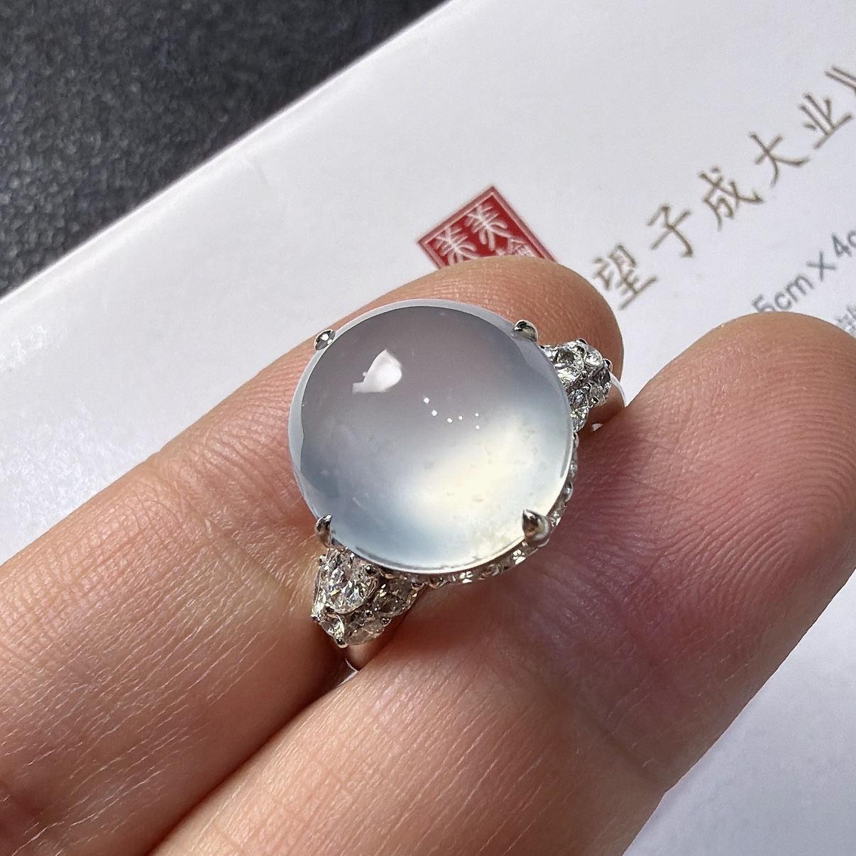 2025天然缅甸翡翠A货玻璃种蛋面戒指18k金镶嵌1201D101