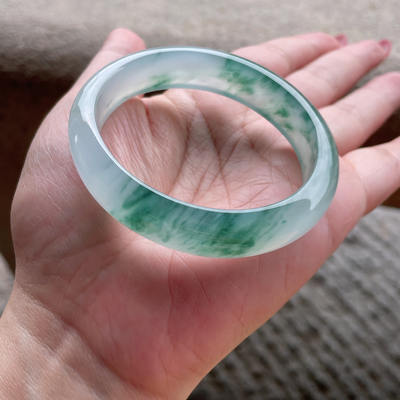 2026天然缅甸翡翠A货冰种飘花贵妃翡翠手镯55圈口0408G5