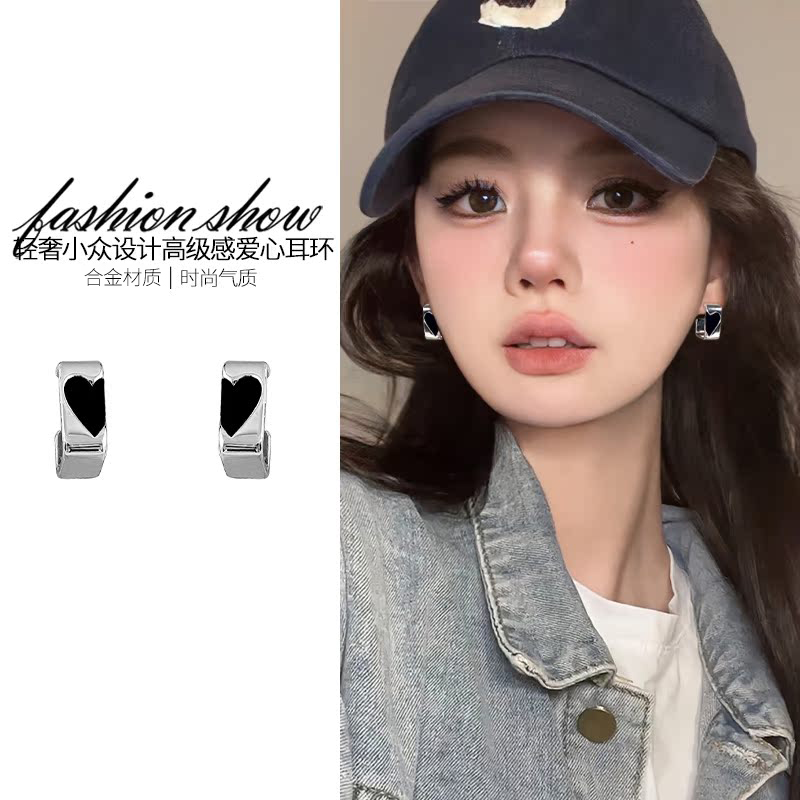 耳钉爱心耳环高级感新款