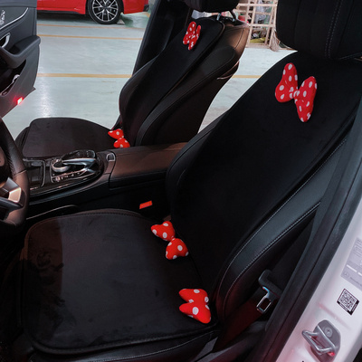 汽车坐垫冬季黑色毛绒三件套可爱