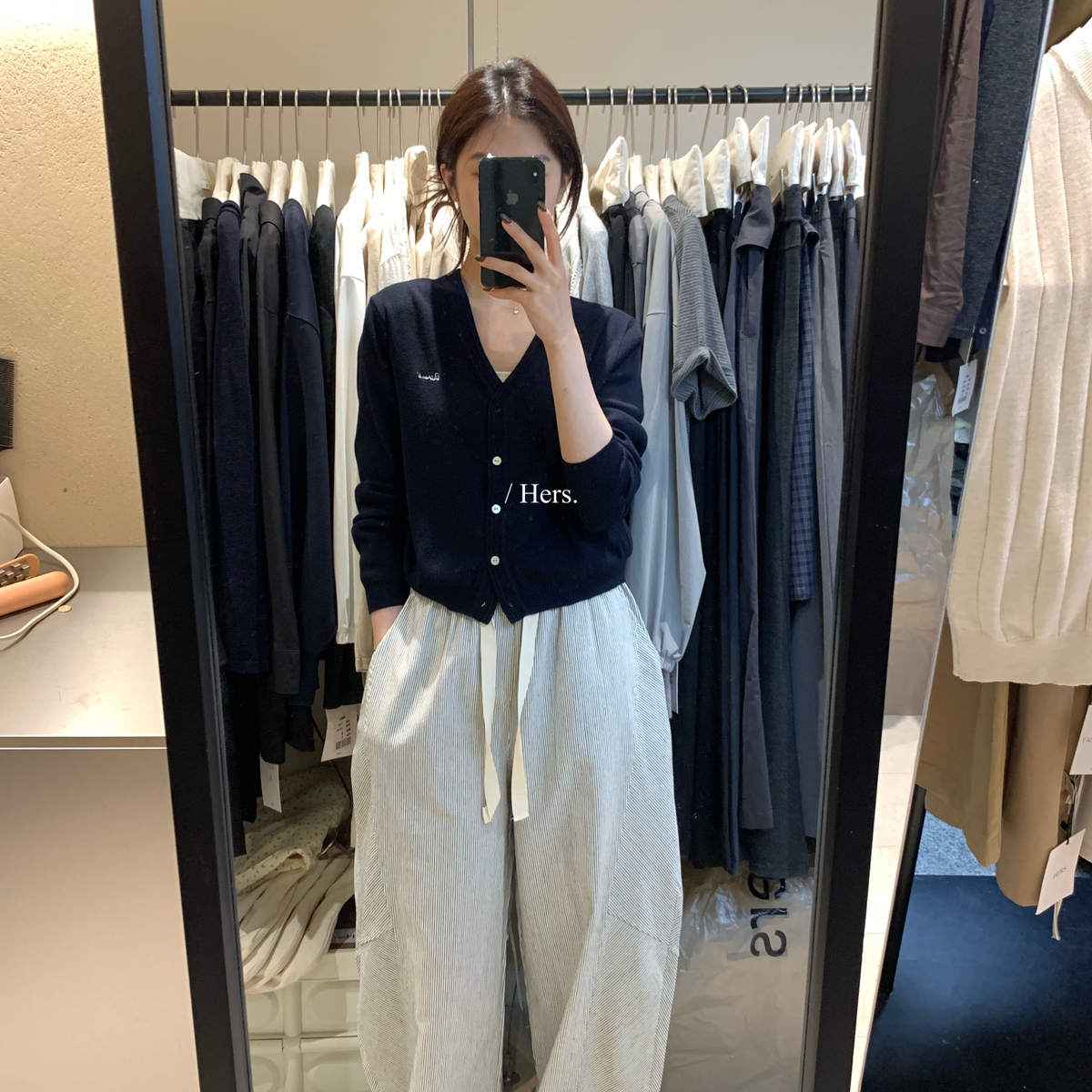 Hers-秋上新简约日常通勤博主调性条纹抽绳弯刀休闲裤92013