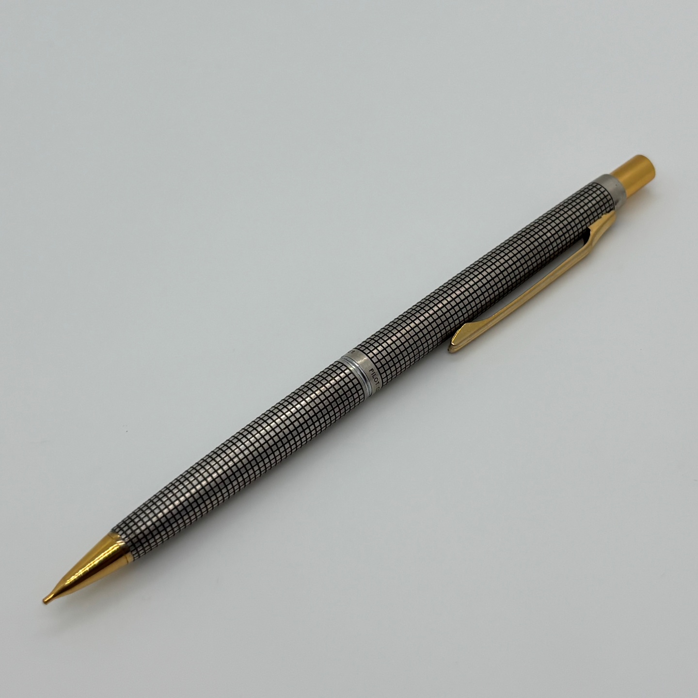绝版老款1980年代日本PILOT百乐纯银格纹按压出芯自动铅笔0.5mm
