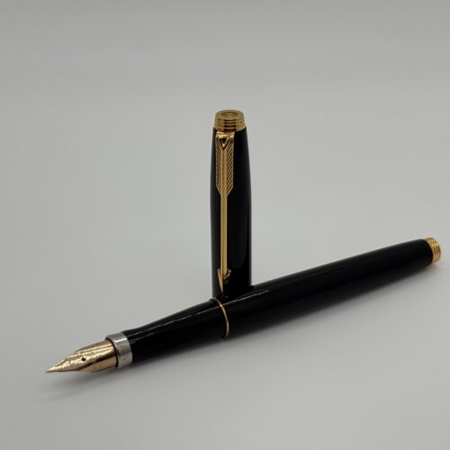 中古老款非全新法产PK75黑色烤漆14K金尖XF尖钢笔