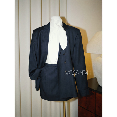 Moss烨〓设计师〓藏蓝条纹 复古微收腰单排扣西装A字短裙套装