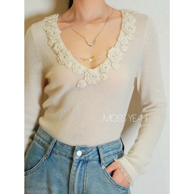 Moss烨 〓绒+〓1OO山羊绒 立体钩花石头串珠深V领 流苏下摆毛衣