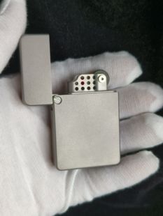 虎鲨钛合金煤油打火机砂轮式一体机CNC掏空盔甲收藏送礼定制磨砂
