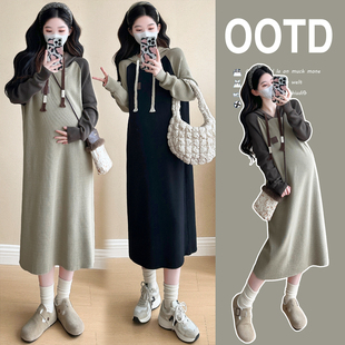 孕妇装冬款2025新款连衣裙减龄针织拼接长袖连帽长裙时尚秋冬裙子