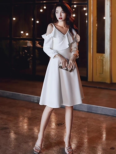 白色小礼服女平时可穿法式小洋装长袖连衣裙仙气生日晚宴会轻奢