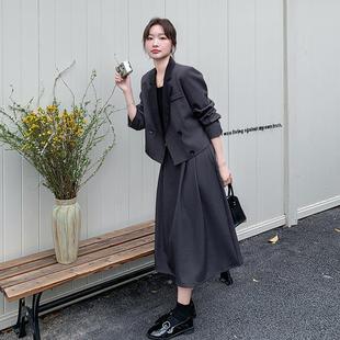 新款 休年春秋装 减龄升品服质设B157FN90计感西提半身裙 女装 套闲装