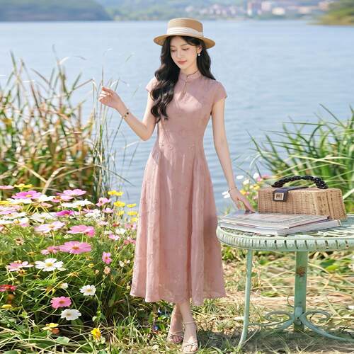 季SY2753-0感新款衣裙女今年流行连显瘦洋气立领刺绣设计夏裙子