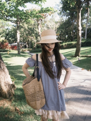 PINKMOON/夏日椰椰 清新格纹蕾丝拼接上衣小飞袖露肩甜美复古少女