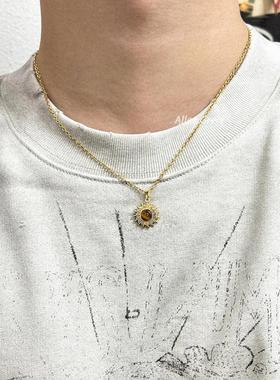 钛钢金色太阳花吊坠美拉德男女同款项链中性小众原创锁骨链美式潮