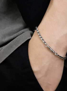 钛钢磁吸手链男女简约百搭个性原创小众冷淡风2024新品手饰品潮