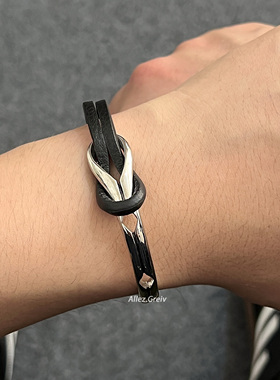 钛钢镂空交叉拼接皮手链男生小众原创设计欧美街头潮酷个性手镯潮