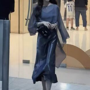 轻熟风连衣裙套装2026夏新款优雅收腰显瘦吊带裙防晒衫洋气两件套