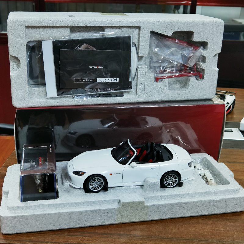 MH 1:18 本田 Honda S2000 (AP2) 合金全开汽车模