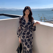 长裙 黑色玫瑰连衣裙V领泡泡袖 清仓商品不退不换 蔓野玫瑰