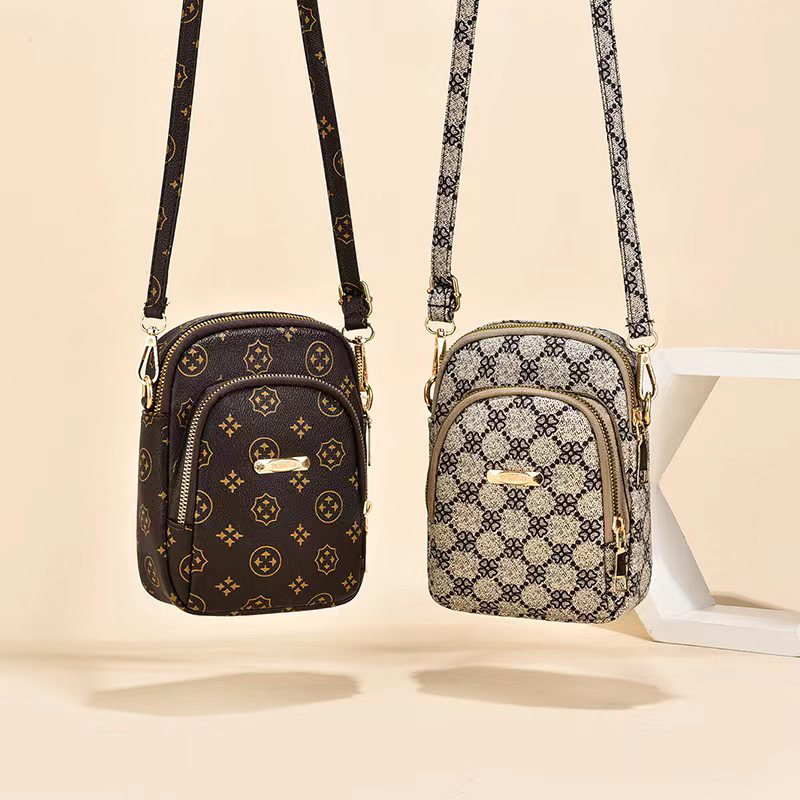 手机包女斜挎2025新款时尚轻便迷你小包包中老年竖款单肩包买菜包