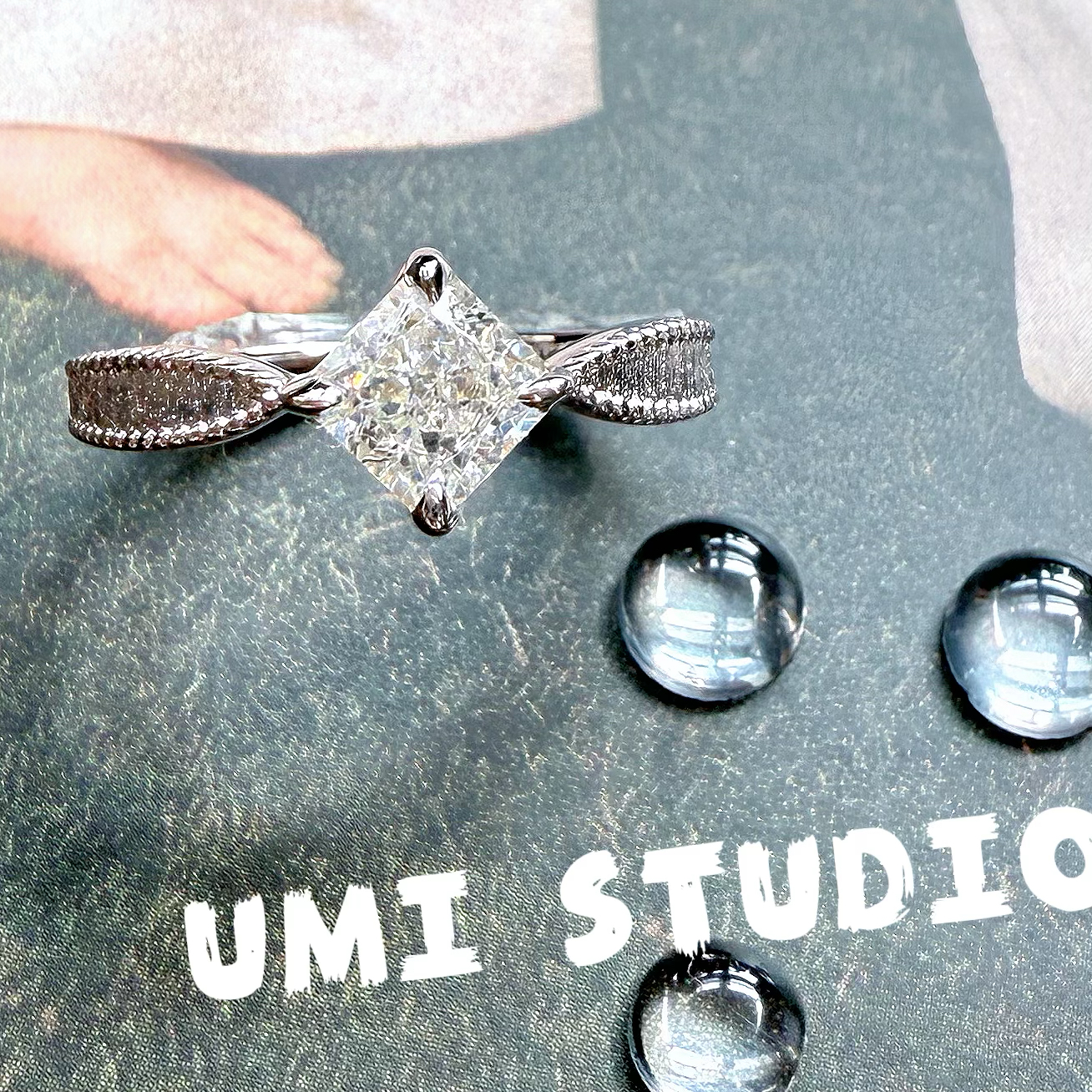 UMI家·轻珠宝/S925银镀k金·单钻拉丝高级感vintage戒指情人节