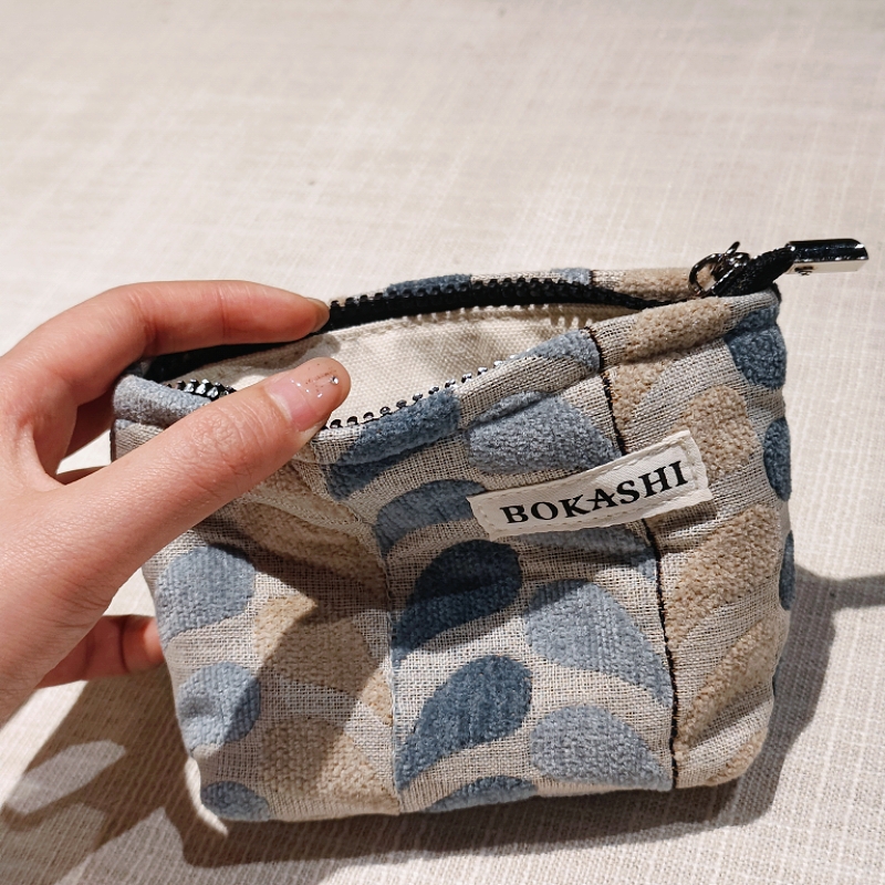 2025新款网红大容量便携式小化妆包女轻奢高级感外出旅行随身收纳