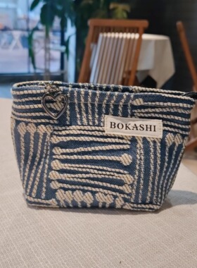 便携式小化妆包女零钱包大容量高级感旅行气垫口红收纳包2025新款