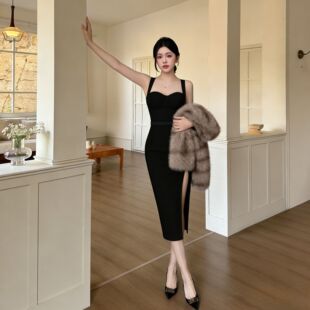 撞色腰封黑色吊带连衣裙新款收腰显瘦性感开叉中长款包臀裙女装