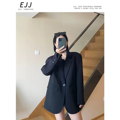 女2027春秋黑色气质小西装