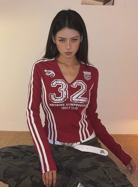 DoubleD美式数字印花V领长袖T恤女秋辣妹正肩显瘦红色上衣打底衫