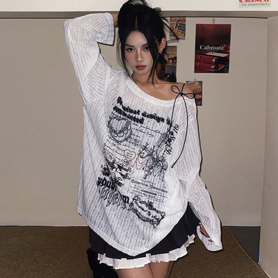 字母印花斜领露肩长袖T恤