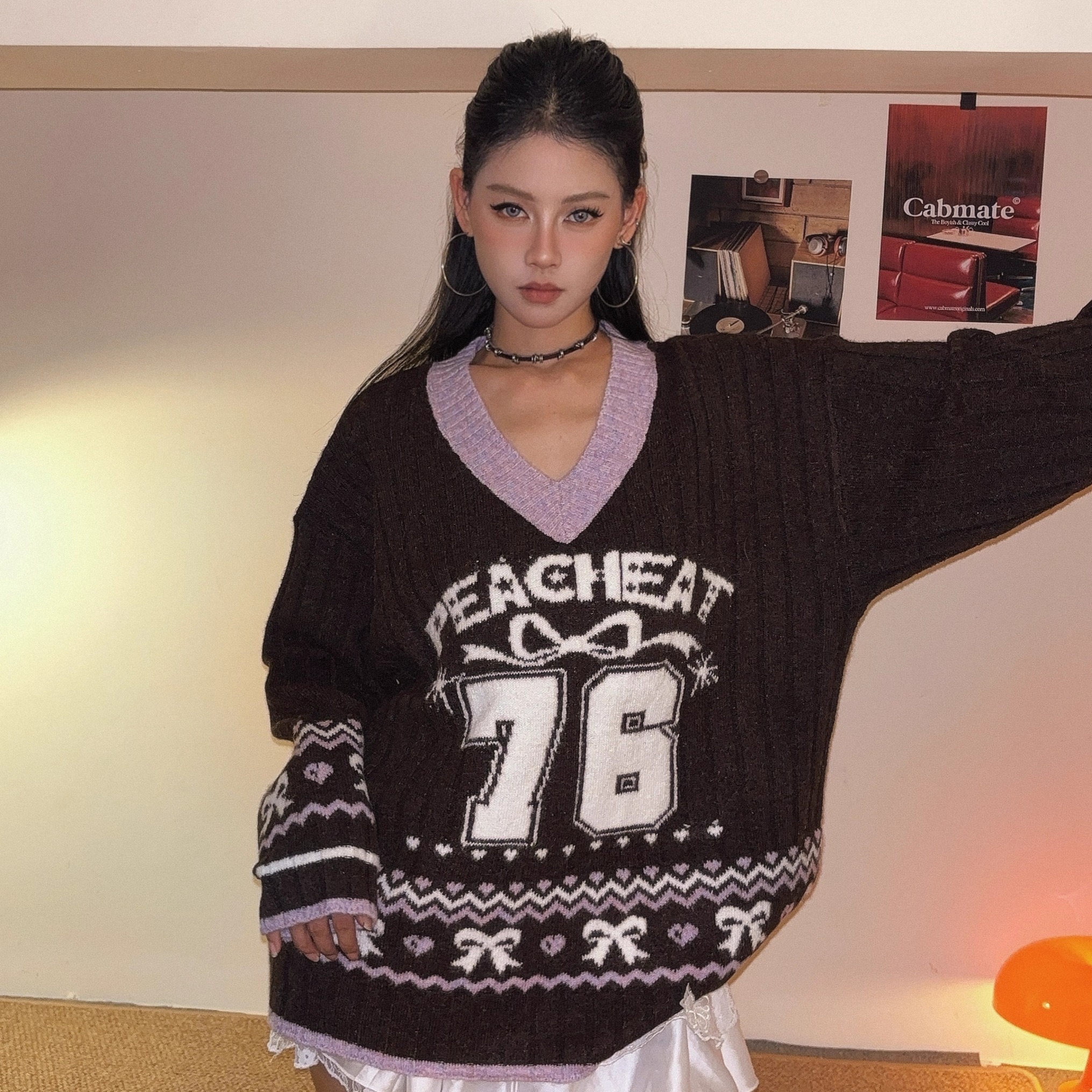 美式复古辣妹风V领撞色毛衣