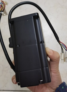 原装安川电机SGMPH-02ANA-YR12机器人DX100 HP20D RBT轴马达现货