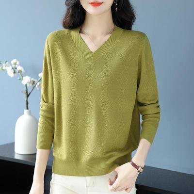 加大码春秋装V领针织衫女洋气中年妈妈内搭羊毛上衣宽松打底毛衣